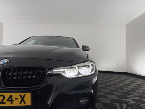 BMW 3-serie 330e Centennial High Executive M-Sportpack (Plug-in) (INCL.BTW) Aut. *LEATHER | FULL-LED | HEATED-SPORTSEATS | NAVI-FULLMAP | KEYLESS | PRIVACY-GLASS | ECC | PDC | CRUISE | 19''ALU*