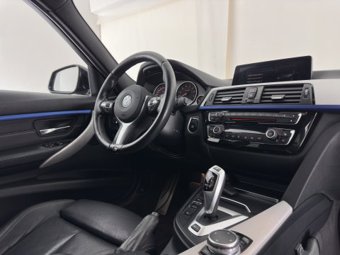 BMW 3-serie 330e Centennial High Executive M-Sportpack (Plug-in) (INCL.BTW) Aut. *LEATHER | FULL-LED | HEATED-SPORTSEATS | NAVI-FULLMAP | KEYLESS | PRIVACY-GLASS | ECC | PDC | CRUISE | 19''ALU*