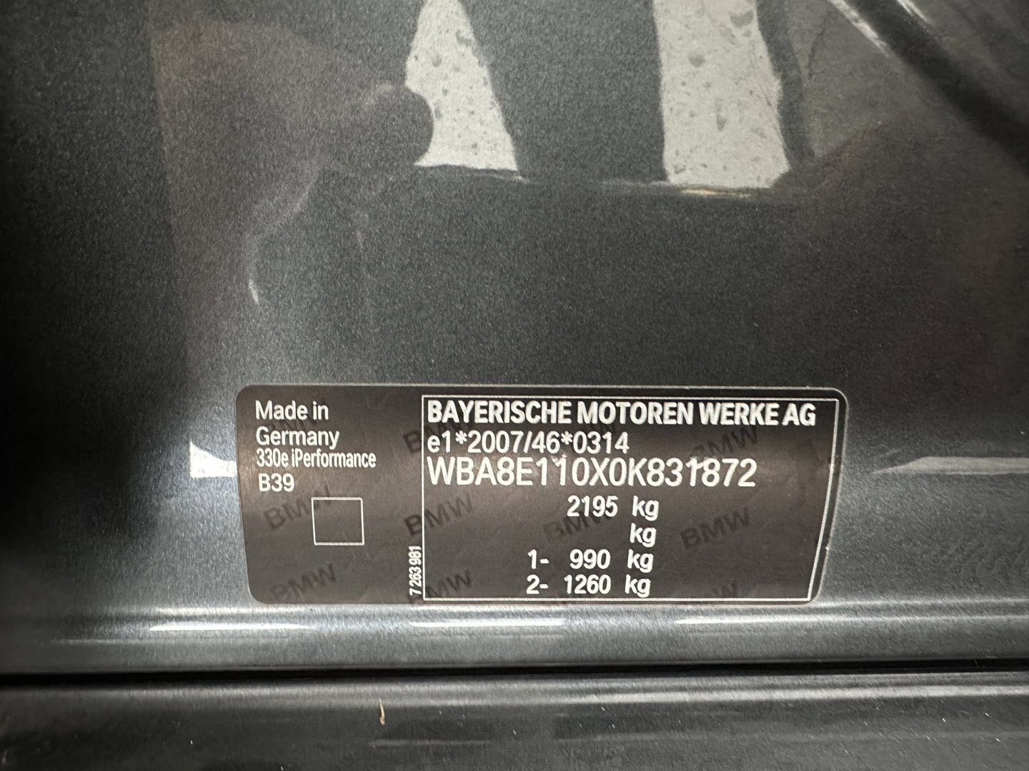BMW 3-serie 330e High Executive (Plug-in) (INCL.BTW) Aut. *PANO | HEAD-UP | LEATHER | FULL-LED | MEMORY-PACK | HARMAN/KARDON | BLIND-SPOT | KEYLESS | CAMERA | NAVI-FULLMAP | DAB | PRIVACY-GLASS | ECC | PDC | 18''ALU*
