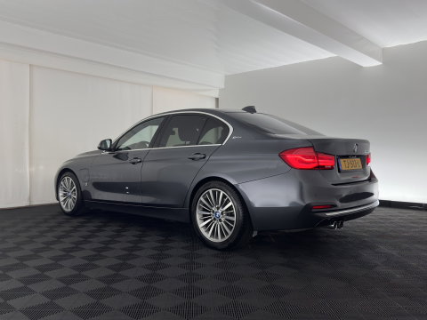 BMW 3-serie 330e High Executive (Plug-in) (INCL.BTW) Aut. *PANO | HEAD-UP | LEATHER | FULL-LED | MEMORY-PACK | HARMAN/KARDON | BLIND-SPOT | KEYLESS | CAMERA | NAVI-FULLMAP | DAB | PRIVACY-GLASS | ECC | PDC | 18''ALU*