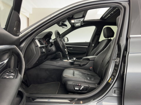 BMW 3-serie 330e High Executive (Plug-in) (INCL.BTW) Aut. *PANO | HEAD-UP | LEATHER | FULL-LED | MEMORY-PACK | HARMAN/KARDON | BLIND-SPOT | KEYLESS | CAMERA | NAVI-FULLMAP | DAB | PRIVACY-GLASS | ECC | PDC | 18''ALU*