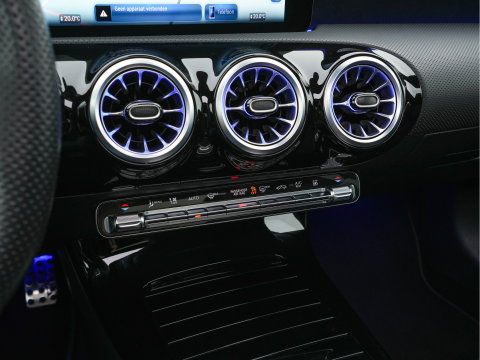 Mercedes-Benz CLA-Klasse 250 e Star Edition [3-Fase-11kW] {SoH-97%} (INCL.BTW) Aut. *PANO | LEATHER-MICROFIBRE | FULL-LED | HEATED-SPORTSEATS | AMBIENT-LIGHT | DIGI-COCKPIT | DAB+ | NAVI-FULLMAP | CAMERA | PRIVACYGLASS | SHIFTPADDLES | 18''ALU*
