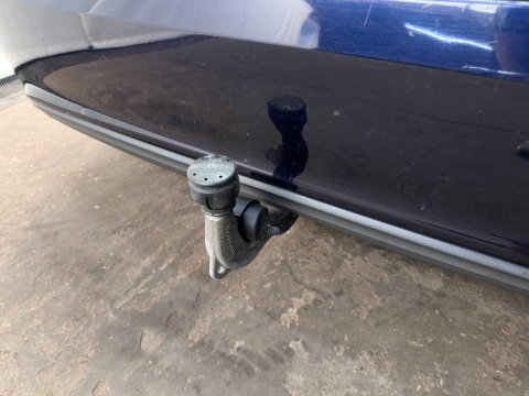Mercedes-Benz A-Klasse 180 d Business Solution Aut. *LEATHER-FABRIC | NAVI-FULLMAP | CAMERA | AIRCO | COMFORTSEATS | CRUISE | SHIFTPADDLES | KEYLESS | TOWBAR | 16''ALU*