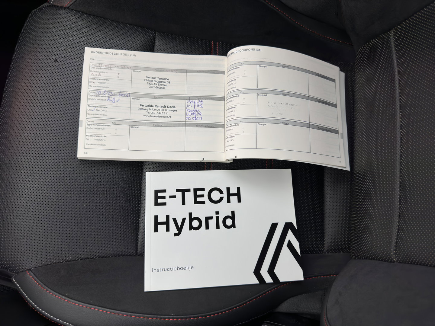 Renault Arkana 1.6 E-Tech Hybrid 145 R.S. Line (Plug-in) (INCL-BTW) Aut. *LEATHER-FABRIC | FULL-LED | BLINDSPOT | CAMERA | BOSE-SOUND | HEATED-SPORTSEATS | KEYLESS | AMBIENTLIGHT | DIGI-COCKPIT | PRIVACY-GLASS | NAVI-FULLMAP | ECC | ADAPTIVE-CRUISE
