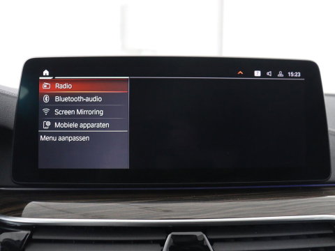 BMW 5 Serie Touring 520i High Executive Edition | Leder | Elektrische stoelen | Stoelverwarming | Cruise control | Sfeer verlichting | Carplay | Climate control | Camera | Park assist | Trekhaak