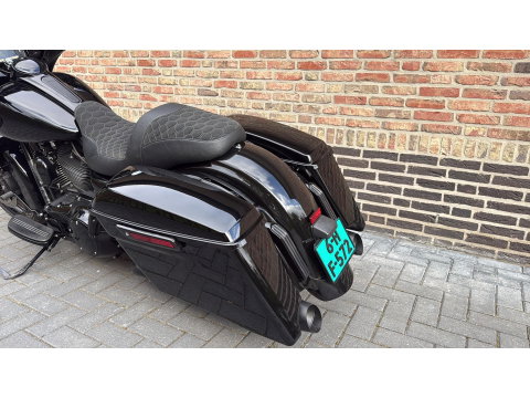 Harley Davidson 103 FLHXS Street Glide Streetglide Special CVO