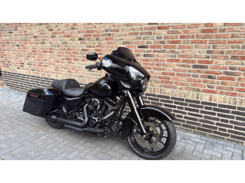 Harley Davidson 103 FLHXS Street Glide Streetglide Special CVO
