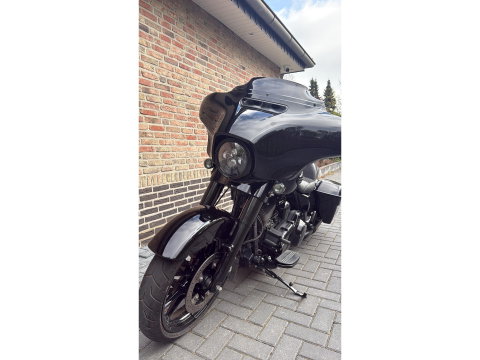 Harley Davidson 103 FLHXS Street Glide Streetglide Special CVO