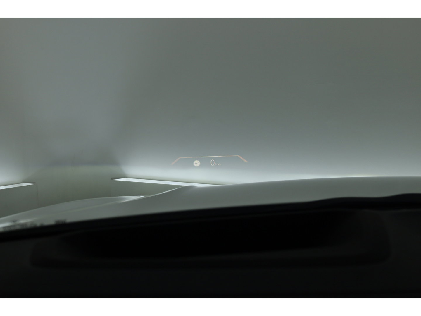 BMW 3-serie 330e M-Sport | Rijklaar! | Widescreen | ShadowLine | HUD | Dodehoek | Leder | Stuur-Stoelverw. | Nav+App.Connect | Sfeerverl. | Elek. Klep | LED | Rijmodus | Cruise V