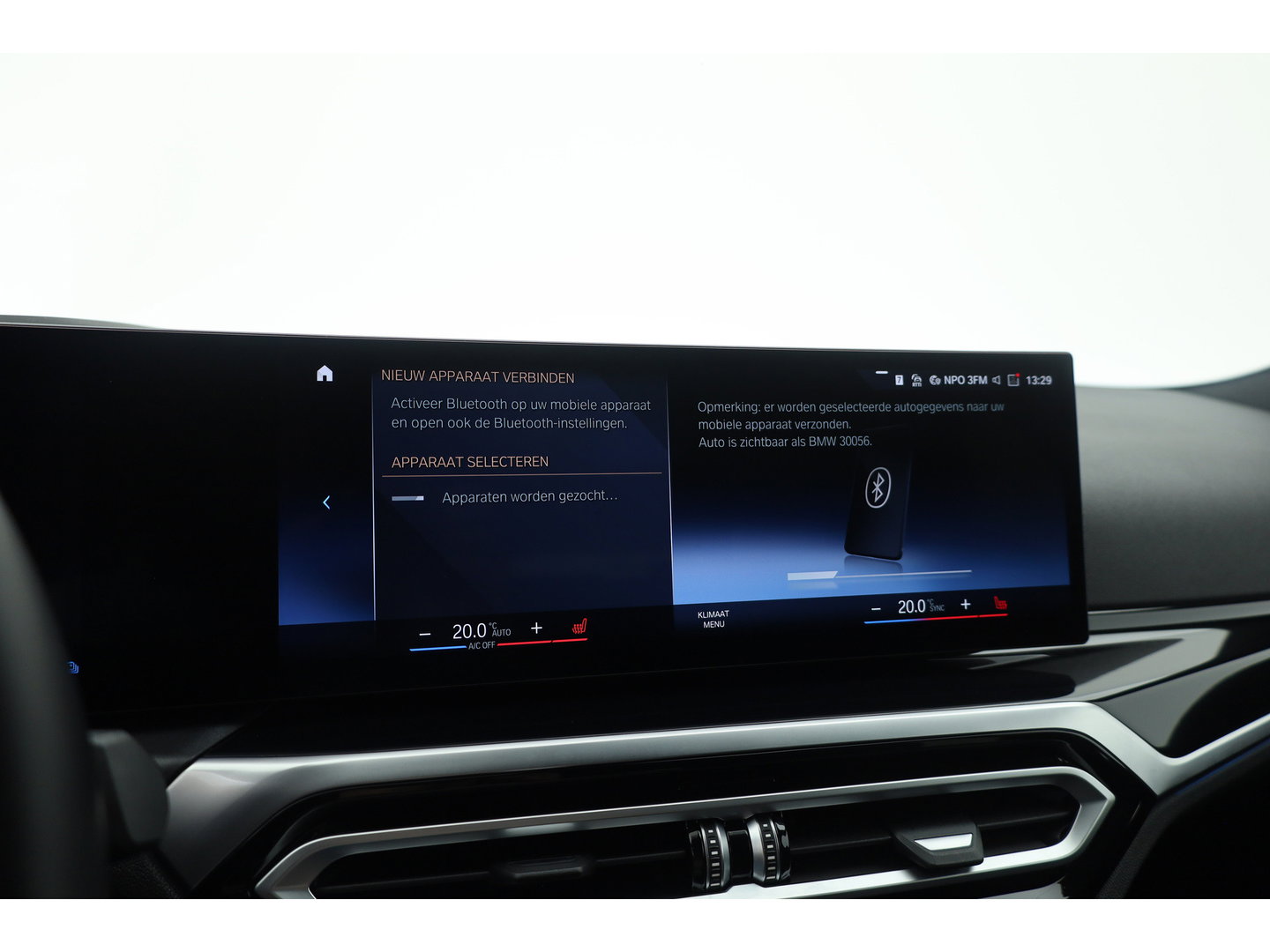 BMW 3-serie 330e M-Sport | Rijklaar! | Widescreen | ShadowLine | HUD | Dodehoek | Leder | Stuur-Stoelverw. | Nav+App.Connect | Sfeerverl. | Elek. Klep | LED | Rijmodus | Cruise V