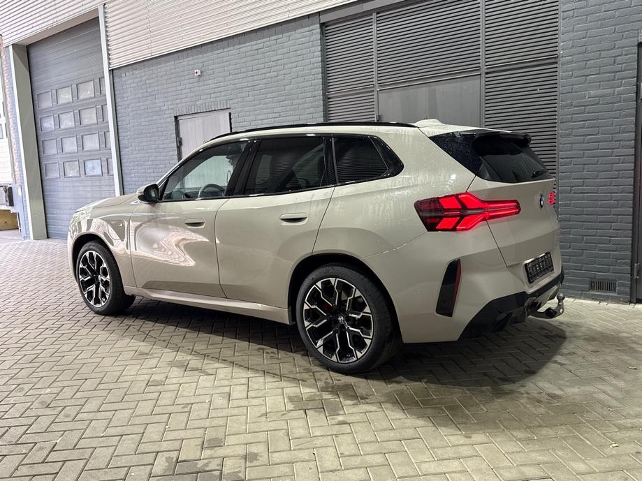 BMW X3 30e xDrive | M-Sport Pro | Trekhaak | Panoramadak | Head-up | ACC