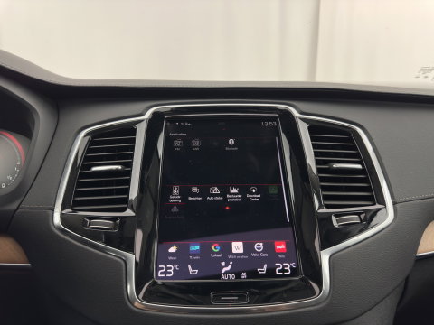 Volvo XC90 2.0 T8 Recharge AWD Inscription ExclusiveV [7-Pers.] (Plug-in) Aut. *PANO | HEAD-UP | LEATHER | FULL-LED | BOWERS&WILKINS | MEMORY-PACK | HEATED-SPORTSEATS | BLIND-SPOT | DIGI-COCKPIT | NAVI-FULLMAP | PRIVACY-GLASS | CAMERA | ECC | PDC | 20''ALU | TOWBAR