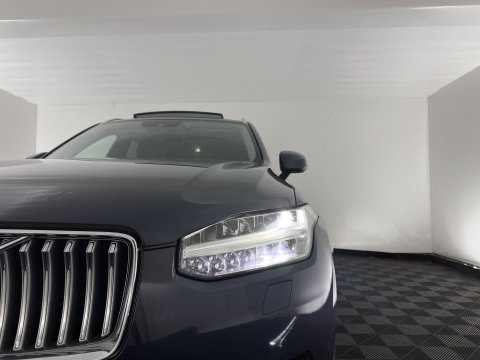 Volvo XC90 2.0 T8 Recharge AWD Inscription ExclusiveV [7-Pers.] (Plug-in) Aut. *PANO | HEAD-UP | LEATHER | FULL-LED | BOWERS&WILKINS | MEMORY-PACK | HEATED-SPORTSEATS | BLIND-SPOT | DIGI-COCKPIT | NAVI-FULLMAP | PRIVACY-GLASS | CAMERA | ECC | PDC | 20''ALU | TOWBAR