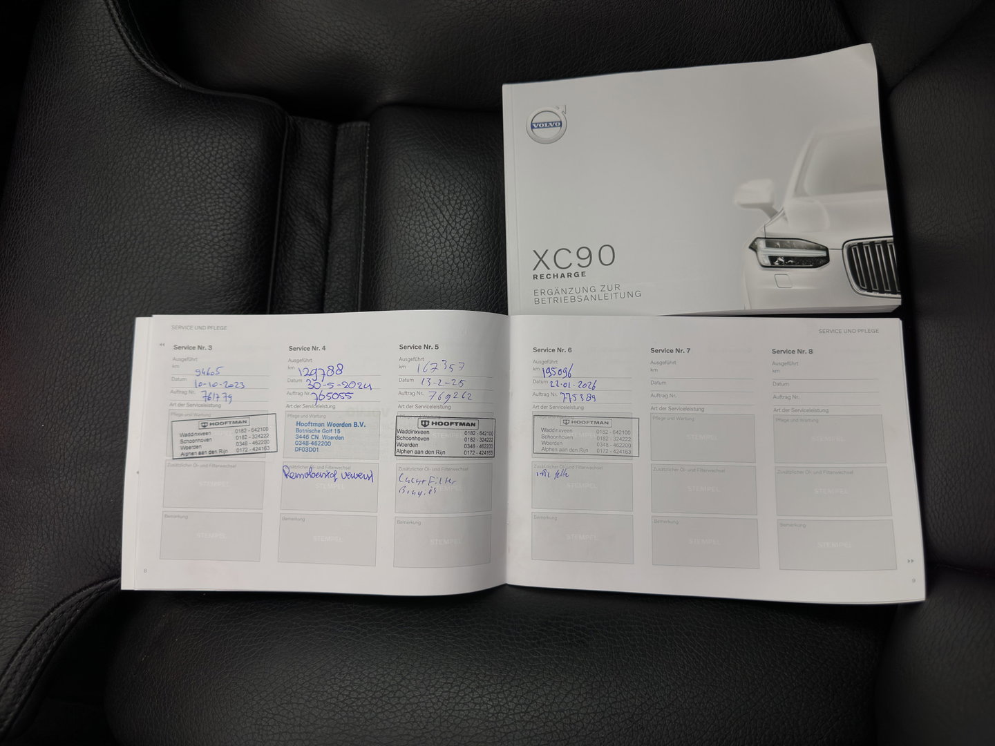 Volvo XC90 2.0 T8 Recharge AWD Inscription ExclusiveV [7-Pers.] (Plug-in) Aut. *PANO | HEAD-UP | LEATHER | FULL-LED | BOWERS&WILKINS | MEMORY-PACK | HEATED-SPORTSEATS | BLIND-SPOT | DIGI-COCKPIT | NAVI-FULLMAP | PRIVACY-GLASS | CAMERA | ECC | PDC | 20''ALU | TOWBAR