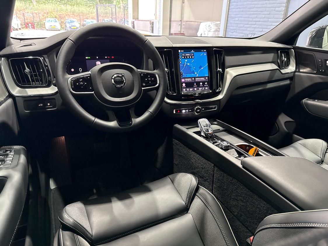 Volvo XC60 T6 Plus Black Edition | Harman/Kardon | Panoramadak | 360-camera | 21 Inch
