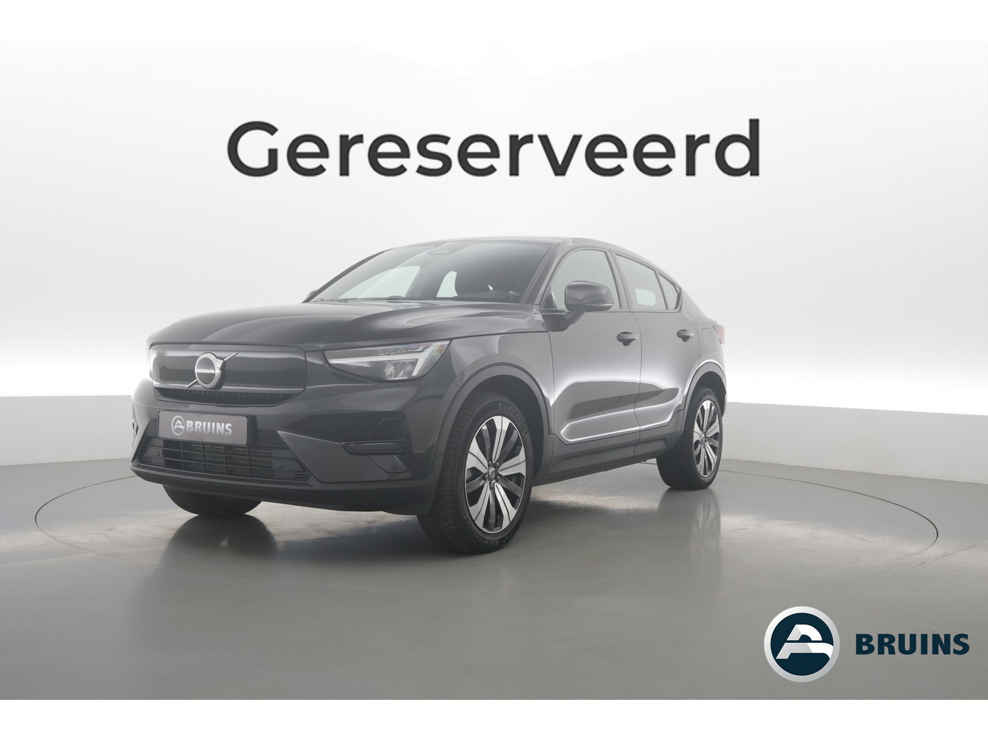 Volvo C40 Single Motor Core 69 kWh | SOH 94,5% | achteruitrijcamera | Pano-dak | Carplay | All season |