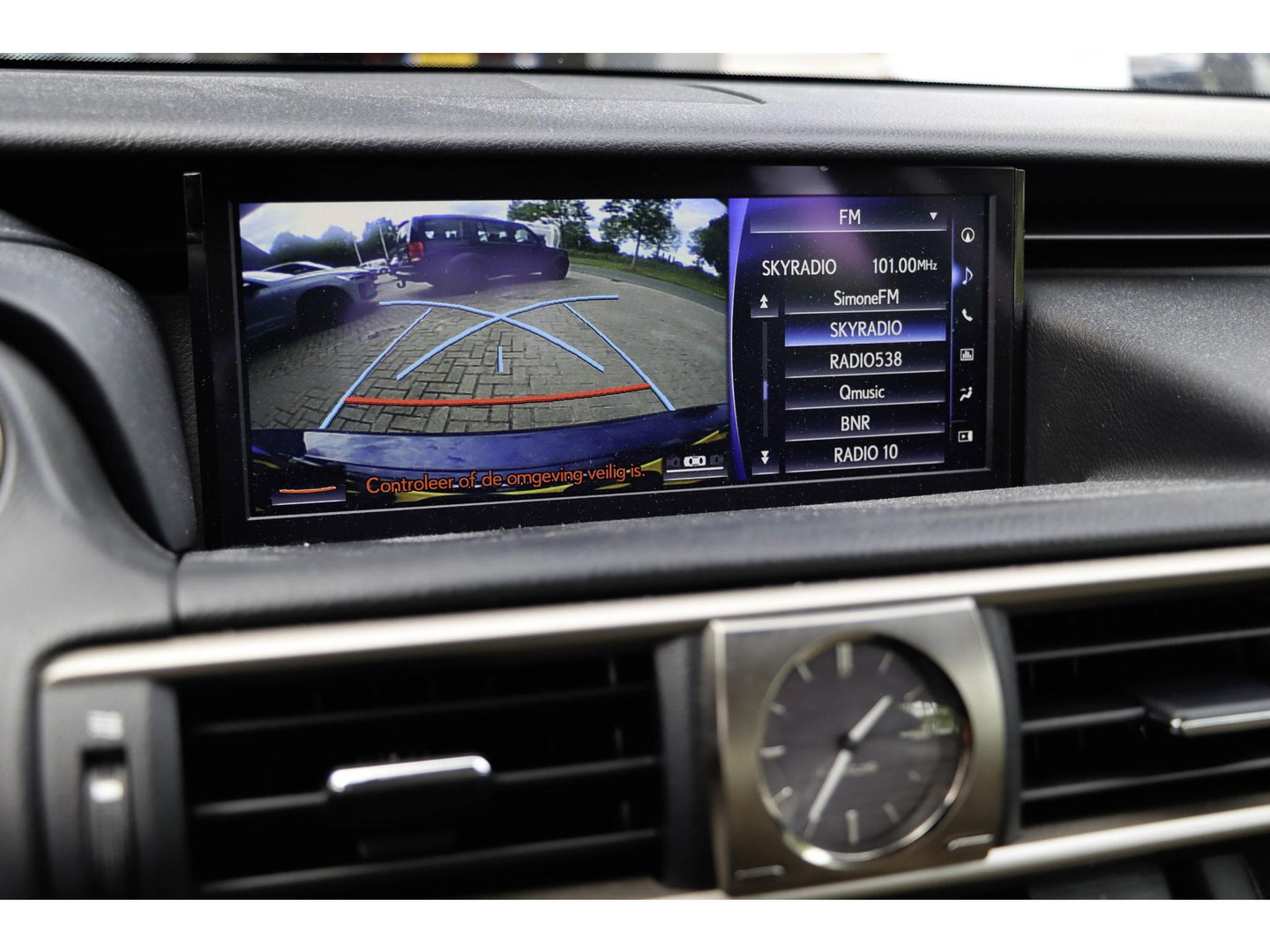 Lexus IS 300h Hybrid Luxury Line | Mark Levinson | Stoelkoeling/Verwarming | Dealeronderhouden