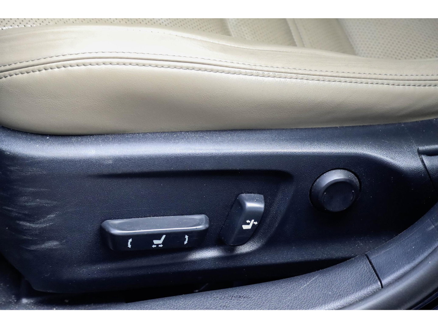 Lexus IS 300h Hybrid Luxury Line | Mark Levinson | Stoelkoeling/Verwarming | Dealeronderhouden