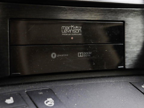 Lexus IS 300h Hybrid Luxury Line | Mark Levinson | Stoelkoeling/Verwarming | Dealeronderhouden