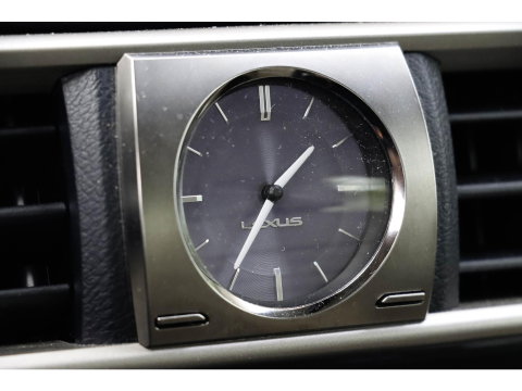Lexus IS 300h Hybrid Luxury Line | Mark Levinson | Stoelkoeling/Verwarming | Dealeronderhouden