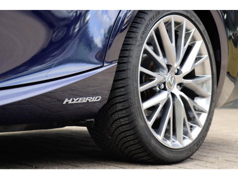 Lexus IS 300h Hybrid Luxury Line | Mark Levinson | Stoelkoeling/Verwarming | Dealeronderhouden