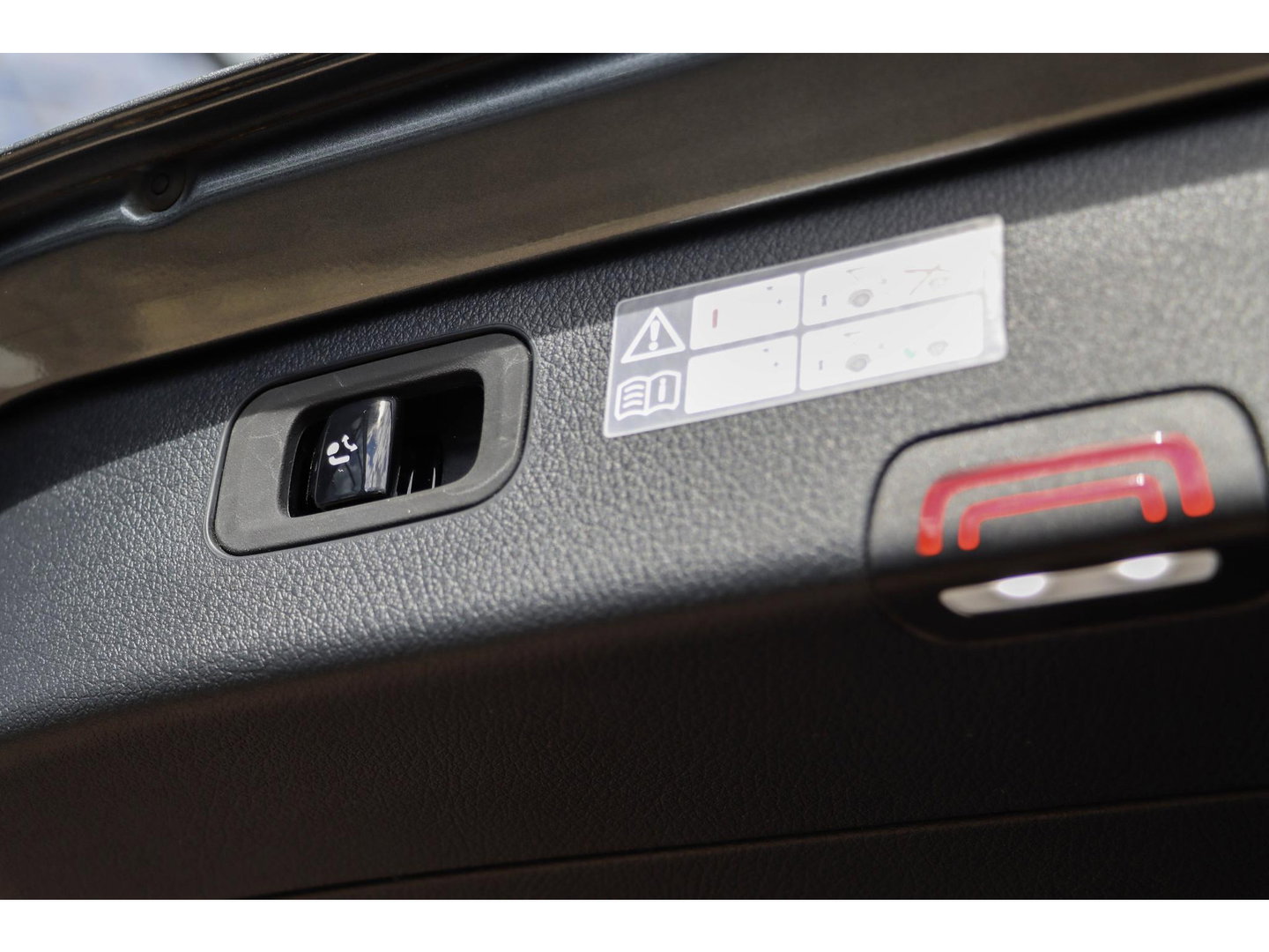 Mercedes-Benz C-Klasse 180 AMG Line Pano Wegkl.Trekhaak Sfeerverlichting