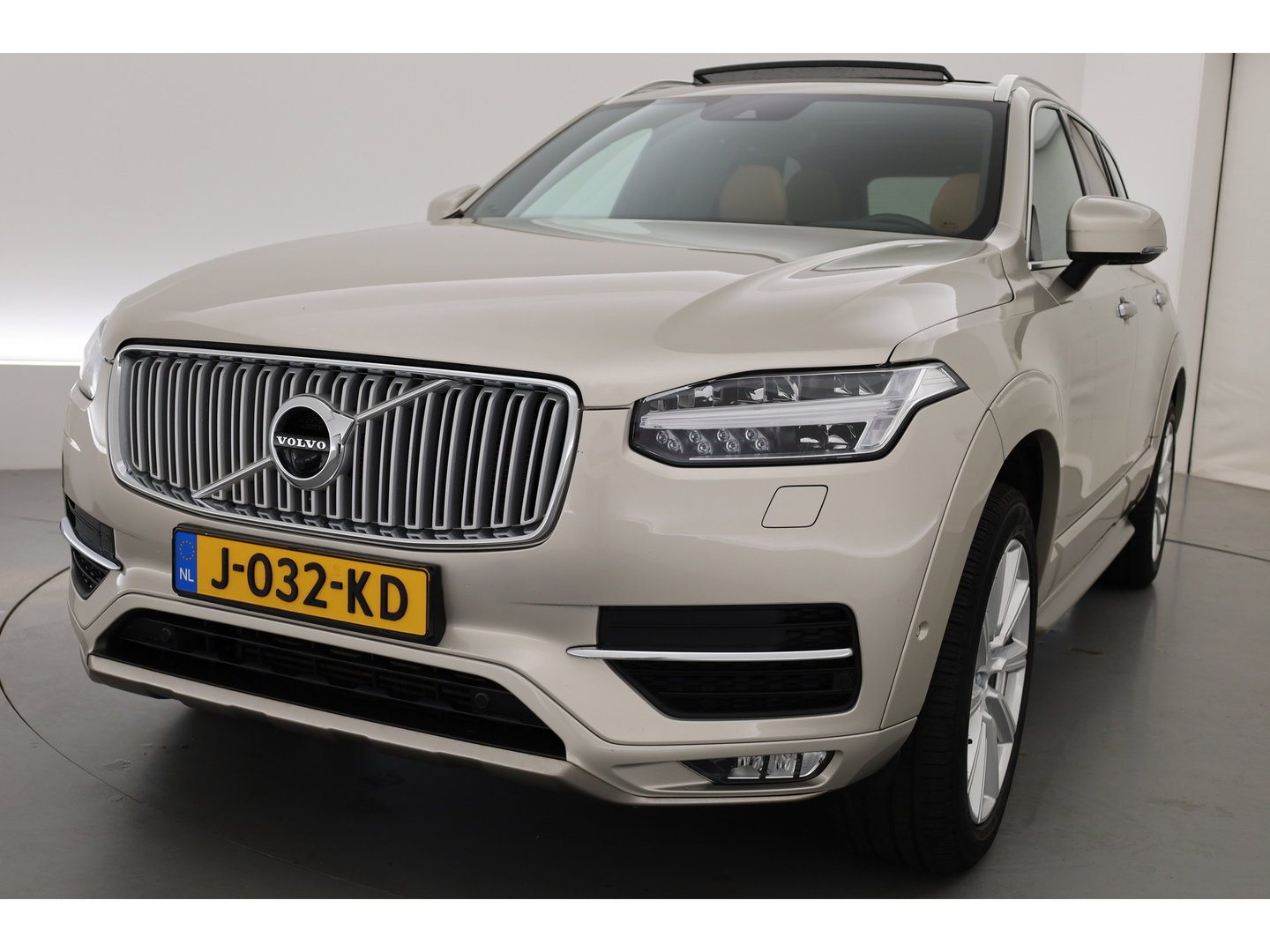 Volvo XC90 2.0 T6 AWD Inscription 7p. | Pano | 360cam | Leder | Trekhaak | Memory | Massage | Stoelventilatie | 4x Stoelverw.
