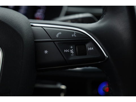 Audi Q3 Sportback 45 TFSI e S Line | Elek. Trekhaak | Camera | 20'' | Adapt. Cruise | NAV + CarPlay | Stoelverw. |