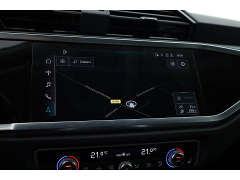 Audi Q3 Sportback 45 TFSI e S Line | Elek. Trekhaak | Camera | 20'' | Adapt. Cruise | NAV + CarPlay | Stoelverw. |