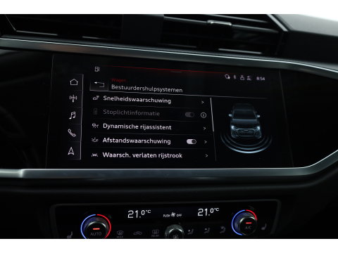 Audi Q3 Sportback 45 TFSI e S Line | Elek. Trekhaak | Camera | 20'' | Adapt. Cruise | NAV + CarPlay | Stoelverw. |