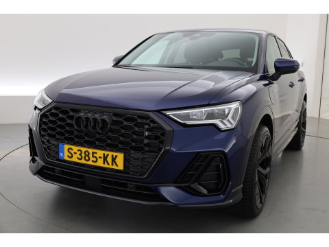Audi Q3 Sportback 45 TFSI e S Line | Elek. Trekhaak | Camera | 20'' | Adapt. Cruise | NAV + CarPlay | Stoelverw. |
