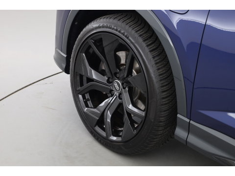 Audi Q3 Sportback 45 TFSI e S Line | Elek. Trekhaak | Camera | 20'' | Adapt. Cruise | NAV + CarPlay | Stoelverw. |