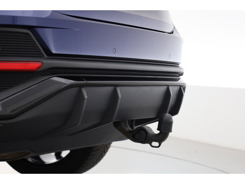 Audi Q3 Sportback 45 TFSI e S Line | Elek. Trekhaak | Camera | 20'' | Adapt. Cruise | NAV + CarPlay | Stoelverw. |