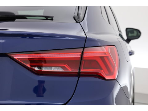 Audi Q3 Sportback 45 TFSI e S Line | Elek. Trekhaak | Camera | 20'' | Adapt. Cruise | NAV + CarPlay | Stoelverw. |