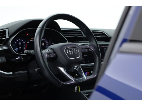 Audi Q3 Sportback 45 TFSI e S Line | Elek. Trekhaak | Camera | 20'' | Adapt. Cruise | NAV + CarPlay | Stoelverw. |