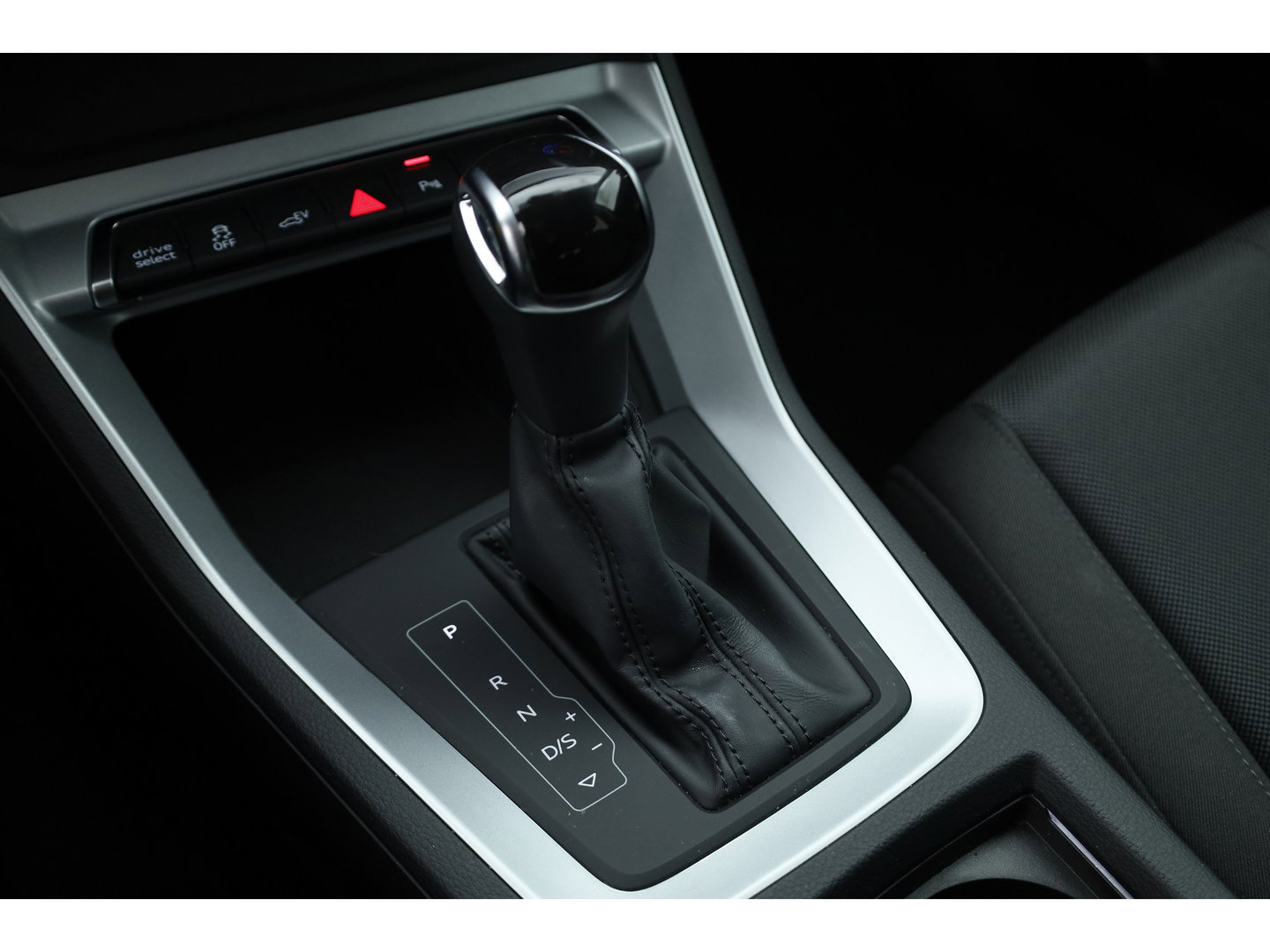 Audi Q3 Sportback 45 TFSI e S Line | Elek. Trekhaak | Camera | 20'' | Adapt. Cruise | NAV + CarPlay | Stoelverw. |