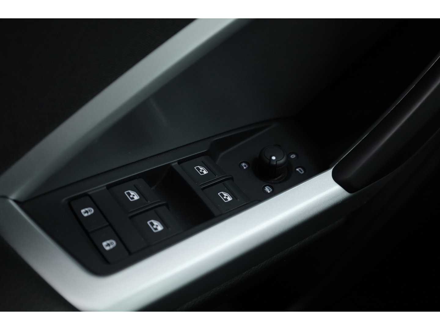 Audi Q3 Sportback 45 TFSI e S Line | Elek. Trekhaak | Camera | 20'' | Adapt. Cruise | NAV + CarPlay | Stoelverw. |