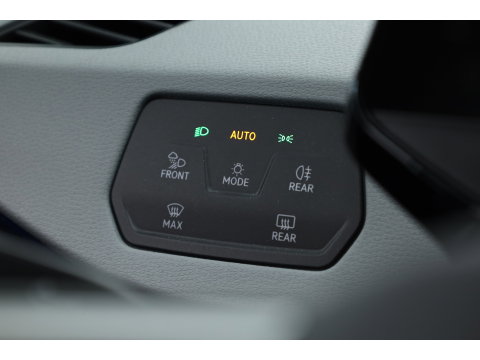 Volkswagen ID.3 Pro 58 kWh | Pano | HUD | 360cam | Memory | Afn. Trekhaak | Stoel- Stuurverw. | Adapt. Cruise | IQ. Light
