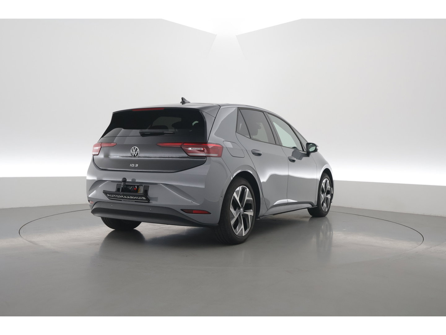 Volkswagen ID.3 Pro 58 kWh | Pano | HUD | 360cam | Memory | Afn. Trekhaak | Stoel- Stuurverw. | Adapt. Cruise | IQ. Light