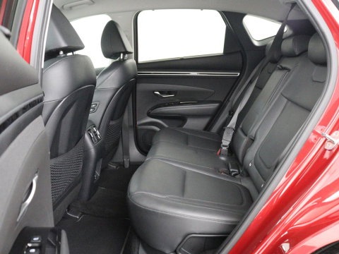 Hyundai Tucson 1.6 T-GDI PHEV Premium 4WD | SOH 96,9% | Memory | Leder | Stuur/stoel verwarming | Stoel ventilatie | Adaptive cruise | 360 camera | Park assist | Achterbank verwarming | Climate control