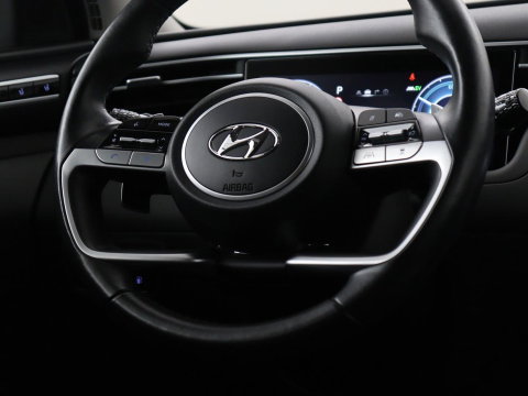 Hyundai Tucson 1.6 T-GDI PHEV Premium 4WD | SOH 96,9% | Memory | Leder | Stuur/stoel verwarming | Stoel ventilatie | Adaptive cruise | 360 camera | Park assist | Achterbank verwarming | Climate control