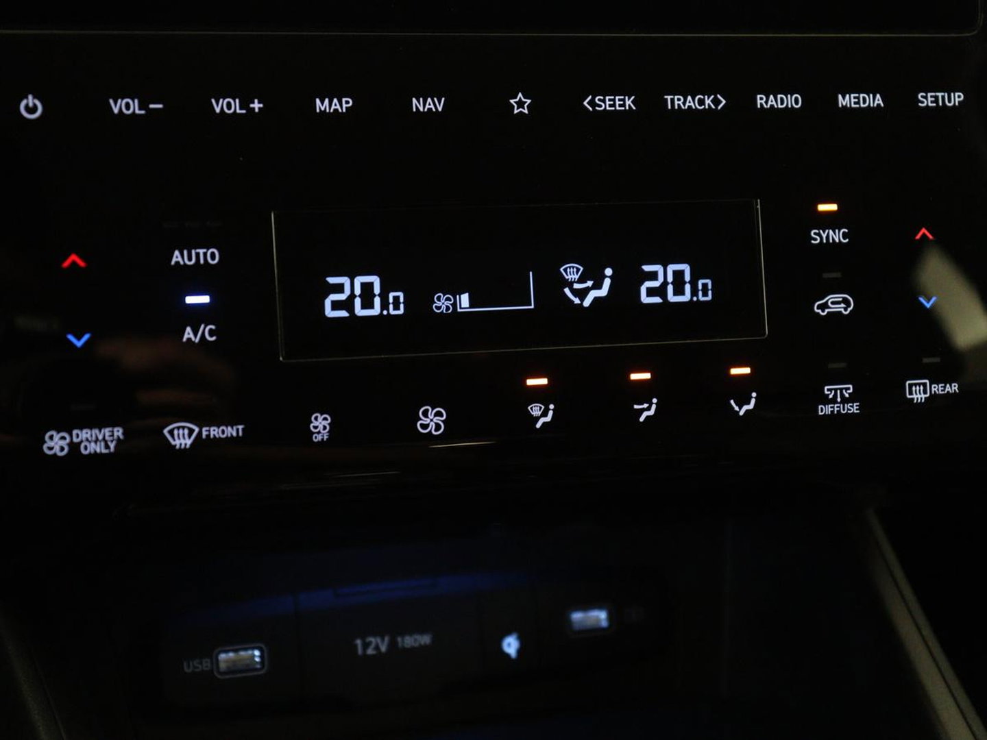 Hyundai Tucson 1.6 T-GDI PHEV Premium 4WD | SOH 96,9% | Memory | Leder | Stuur/stoel verwarming | Stoel ventilatie | Adaptive cruise | 360 camera | Park assist | Achterbank verwarming | Climate control