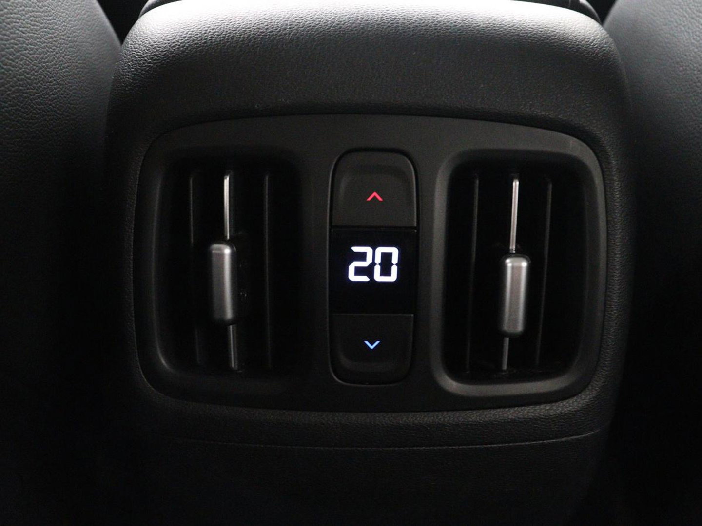Hyundai Tucson 1.6 T-GDI PHEV Premium 4WD | SOH 96,9% | Memory | Leder | Stuur/stoel verwarming | Stoel ventilatie | Adaptive cruise | 360 camera | Park assist | Achterbank verwarming | Climate control