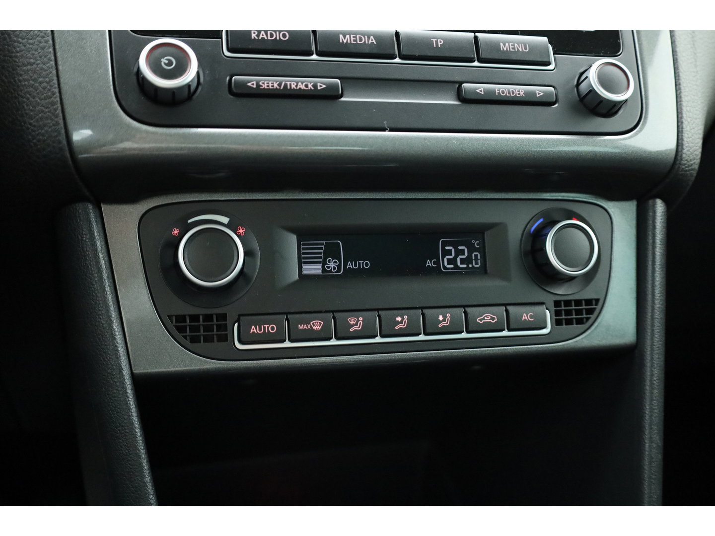 Volkswagen Polo 1.2 TSI Highline Edition | Orgi. NL | Rijklaar!! | Trekhaak | Cruise Control | Clima | PDC Achter