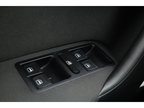 Volkswagen Polo 1.2 TSI Highline Edition | Orgi. NL | Rijklaar!! | Trekhaak | Cruise Control | Clima | PDC Achter