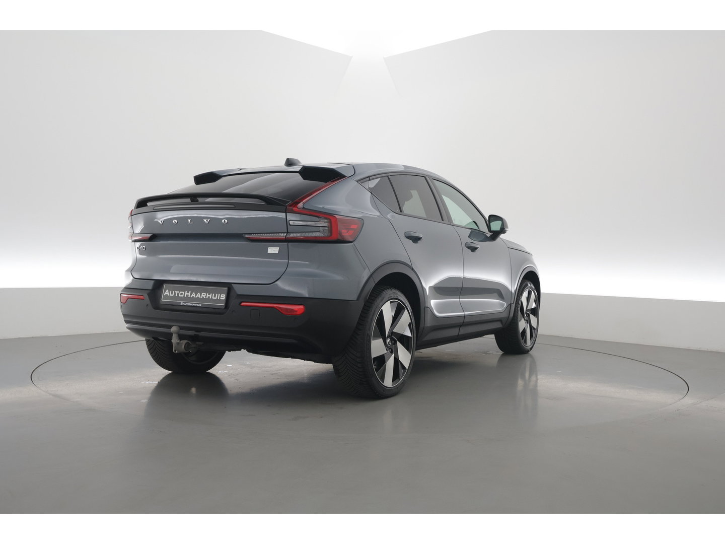 Volvo C40 Recharge Twin Ultimate 78 kWh | Pano | 360cam | Memory | H&K Audio | 20'' | Stoel- Stuurverw. | Pilot Assist