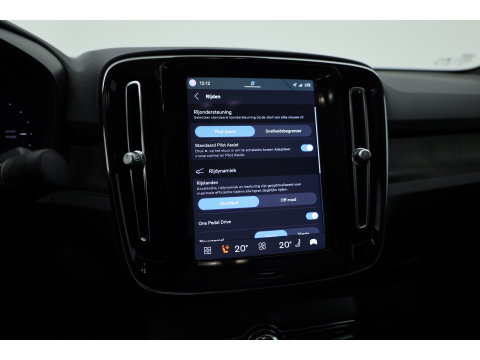 Volvo C40 Recharge Twin Ultimate 78 kWh | Pano | 360cam | Memory | H&K Audio | 20'' | Stoel- Stuurverw. | Pilot Assist