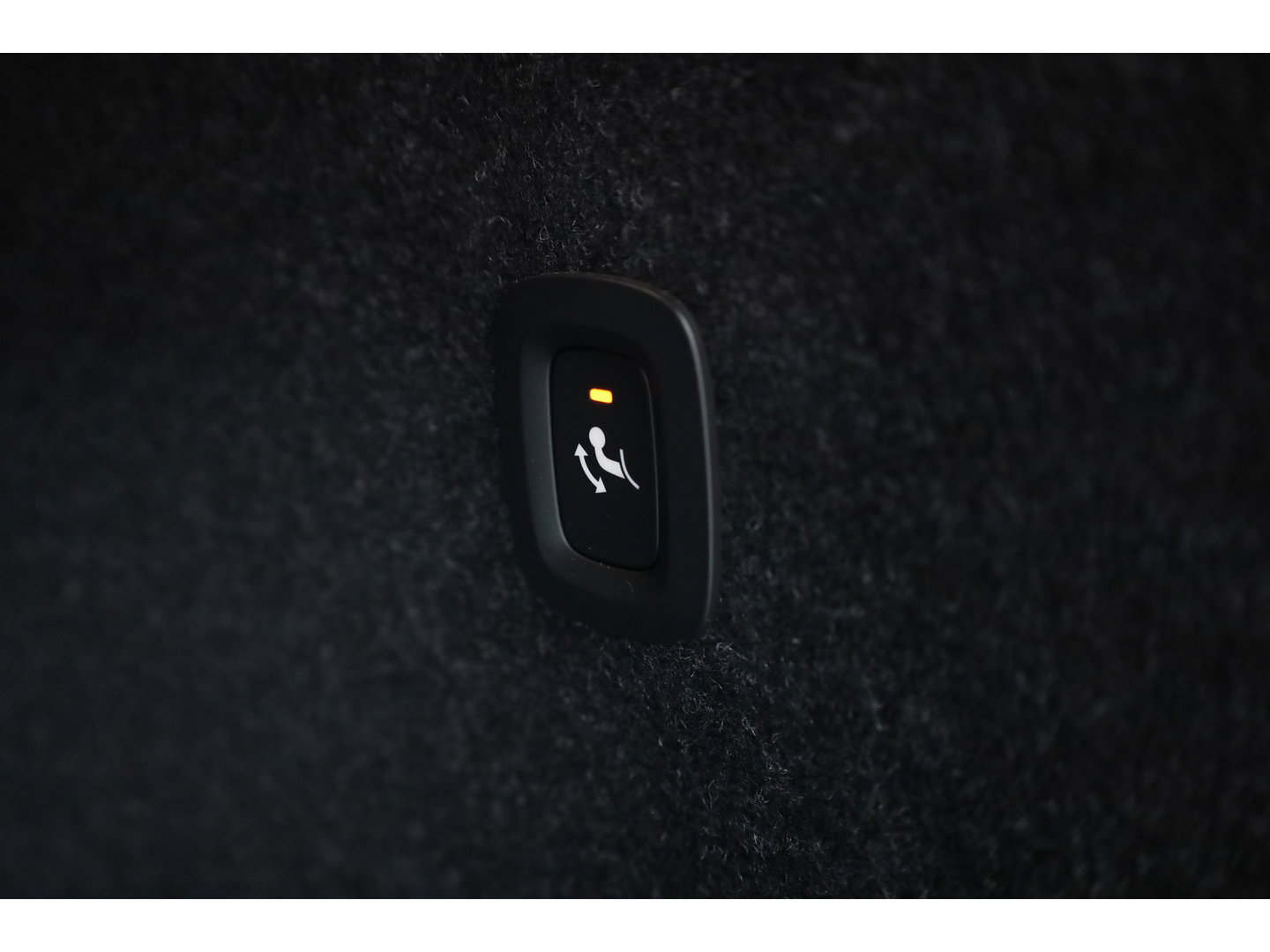 Volvo C40 Recharge Twin Ultimate 78 kWh | Pano | 360cam | Memory | H&K Audio | 20'' | Stoel- Stuurverw. | Pilot Assist