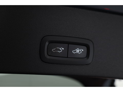 Volvo C40 Recharge Twin Ultimate 78 kWh | Pano | 360cam | Memory | H&K Audio | 20'' | Stoel- Stuurverw. | Pilot Assist