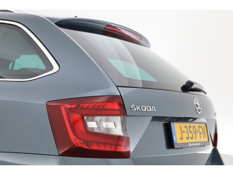 Škoda Octavia Combi 1.5 TSI Greentech Style | Trekhaak | Apple CarPlay | Navi | PDC | Stoelverw. | DAB | Cruise Ctrl.
